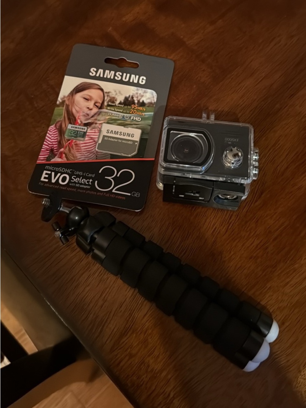 Samsung 32GB EVO Select microSD Card with Black Action Camera Bundle